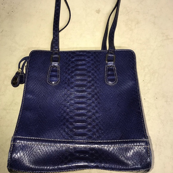 Purse - Picture 2 of 6